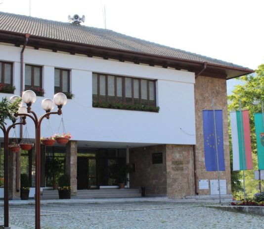 ОИК в Тетевен прекрати предсрочно пълномощията на общински съветник