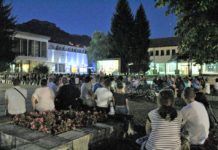 Българската комедия „Летовници“ разсмя стотици на лятно кино в Тетевен