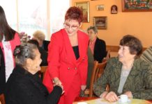 Д-р Мадлена Бояджиева се срещна с хора от пенсионерските клубове в Тетевен и Черни Вит