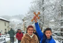 13-годишният Йоан Николов извади кръста на Богоявление в Тетевен