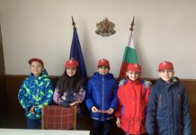 Малките полицаи от ловешките Детски полицейски управление са първите гости в ОД МВР-Ловеч за Новата 2020 г.