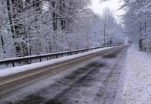 Над 340 машини обработват пътните настилки в районите със снеговалеж