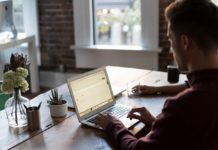 Работодателите трябва да ограничат до минимум преките контакти между работещите