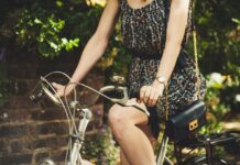 Велосипедистка със счупен глезен след пътен инцидент