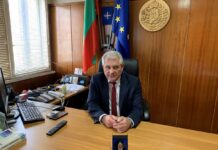 Директорът на ОД МВР-Ловеч Милен Маринов бе награден с „Почетен знак на МВР“ III степен