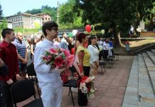 Връчиха дипломите за средно образование на випуск 2020 година