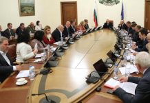 Работодателите ще получават средства от държавата за запазване на заетостта и след 30 юни 2020 г.