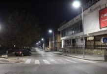 Монтираха нови улични стълбове с LED осветление по част от ул. „Христо Ботев“