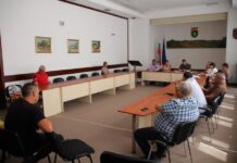 Проведе се среща с дърводобивните фирми относно осигуряването на дърва за огрев на населението