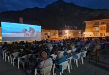 Филмът „Рибена кост“ бе втората прожекция на София Филм Фест в Тетевен за ценителите на лятното кино под звездите