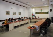 Проведе се среща с директорите на училищата и детските градини от община Тетевен за готовността им за старта на учебната година