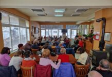 Д-р Мадлена Бояджиева дискутира актуални теми с възрастните хора от клуба на пенсионера в Тетевен