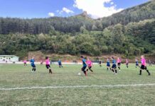 Д-р Мадлена Бояджиева изгледа първия мач за сезона на женския отбор на ФК „Светкавица“