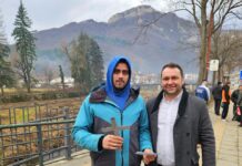 Веселин Славков извади кръста от водите на река Вит на Богоявление