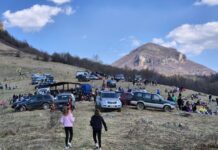 Тетевенци посрещнаха първа пролет в м. „Боева могила“