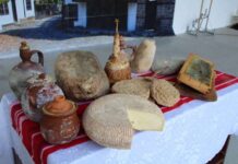 Стотици любители на българската кухня се събраха в Черни Вит за 4-то издание на „Празник на домашните сирена“