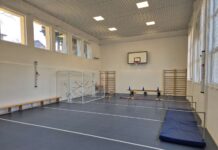 Професионалната гимназия по строителство, електротехника и услуги в град Тетевен е с обновен физкултурен салон