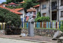 Беше извършена реставрация на паметника на Баньо Маринов в Тетевен