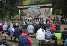 ОУ „Георги Бенковски“ в село Черни Вит отбеляза 40 години музикално обучение