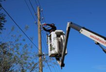 Започна подмяната на старото уличното осветление във всички населени места в община Тетевен