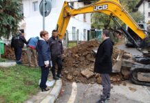 Кметът на Тетевен инспектира реконструкцията на водопроводната мрежа в обхвата на няколко квартала в града