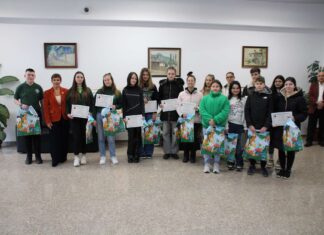 Наградиха участниците в изложбата „Бунтът на Духа“