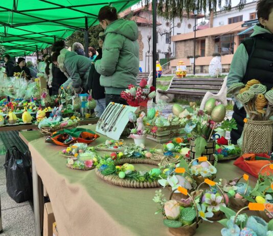 Пролетният базар в Тетевен донесе приятни емоции, много настроение и празничен дух
