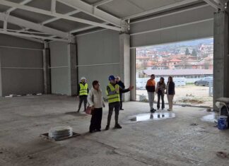 Кметът на Тетевен посети строежа на новия търговски комплекс в града