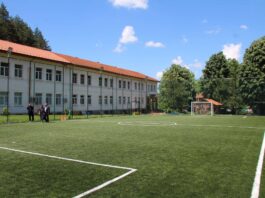 В село Градежница бе открита реновираната спортна площадка в двора на местното училище