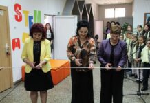 Откриха нови STEM кабинети в НУ „Хаджи Генчо“ – град Тетевен