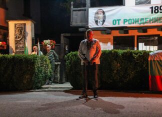 В Голям извор отбелязаха 189 години от рождението на Васил Левски и 154 г. от създаването на Първи окръжен революционен комитет в Българско