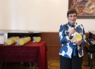 Община Тетевен получи отличието Златен приз „Утвърдена дестинация за събитиен и еко туризъм“