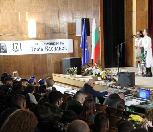 Тържествено бяха отбелязани 171 години от рождението на активния обществен деец и крупен дарител Тома Васильов