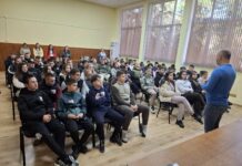 Превантивни лекции и дискусии относно дигиталната безопасност и киберсигурност се проведоха в училищата от община Тетевен