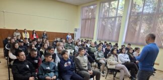 Превантивни лекции и дискусии относно дигиталната безопасност и киберсигурност се проведоха в училищата от община Тетевен